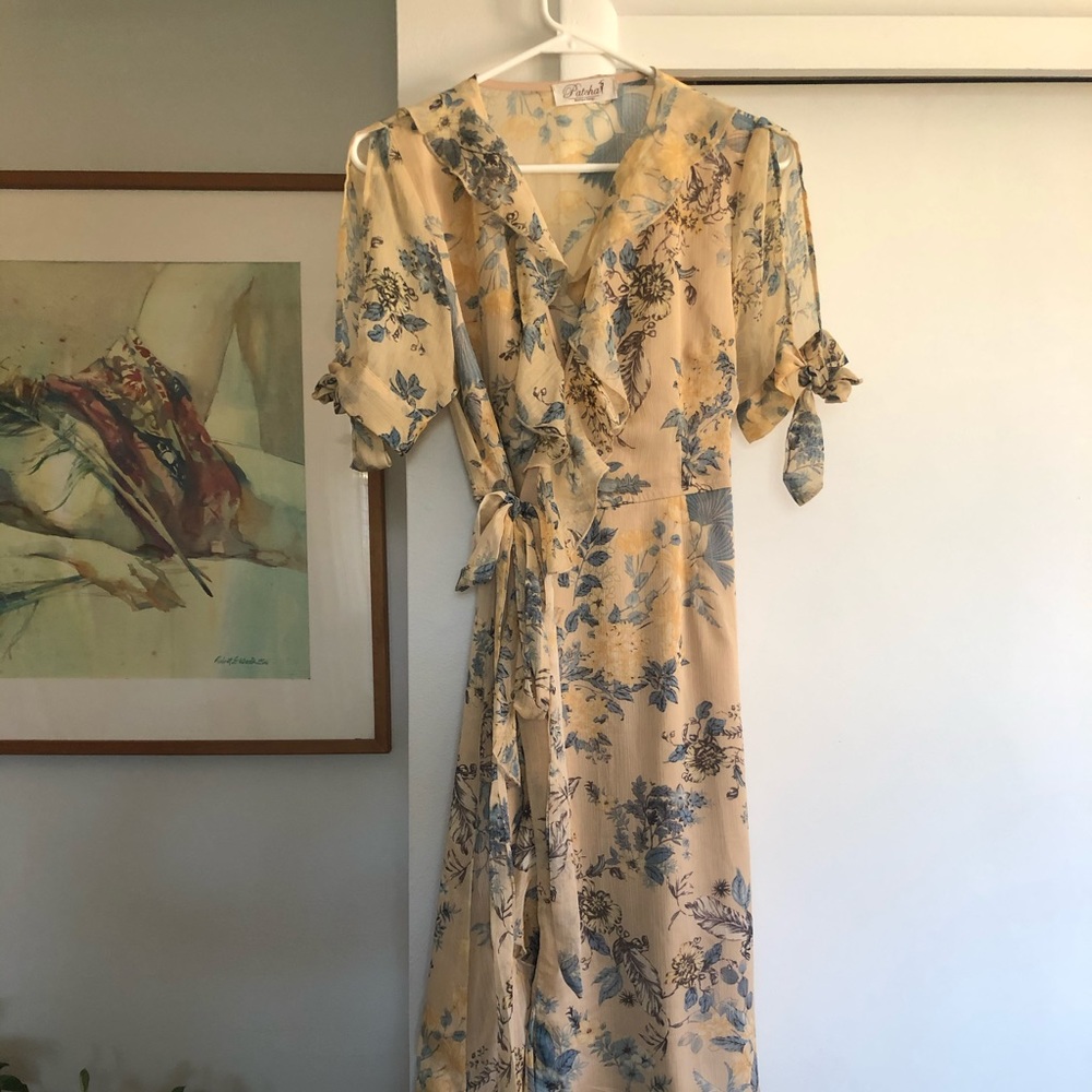 Vintage wrap dress. Size small/medium